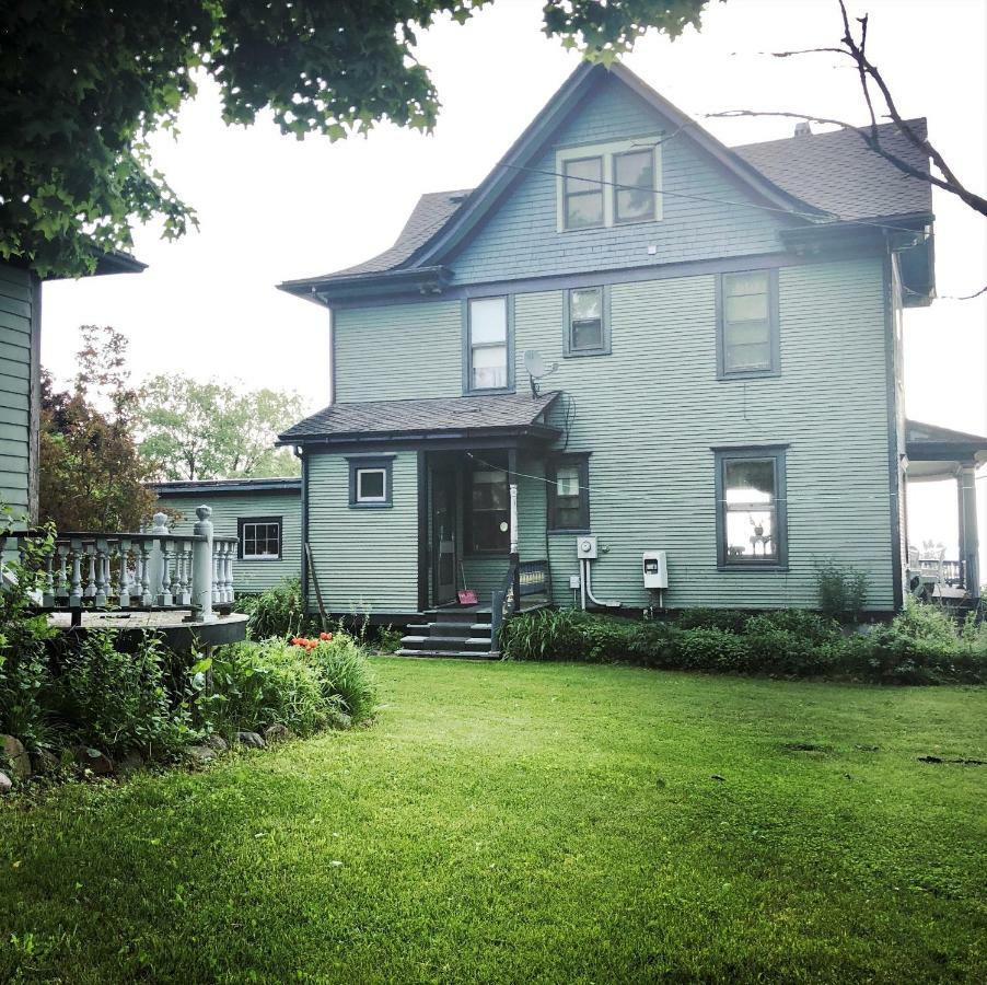 Harbor Hill House Bayfield Exterior photo