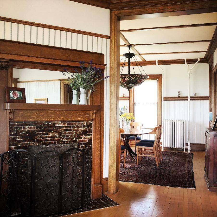 Harbor Hill House Bayfield Exterior photo
