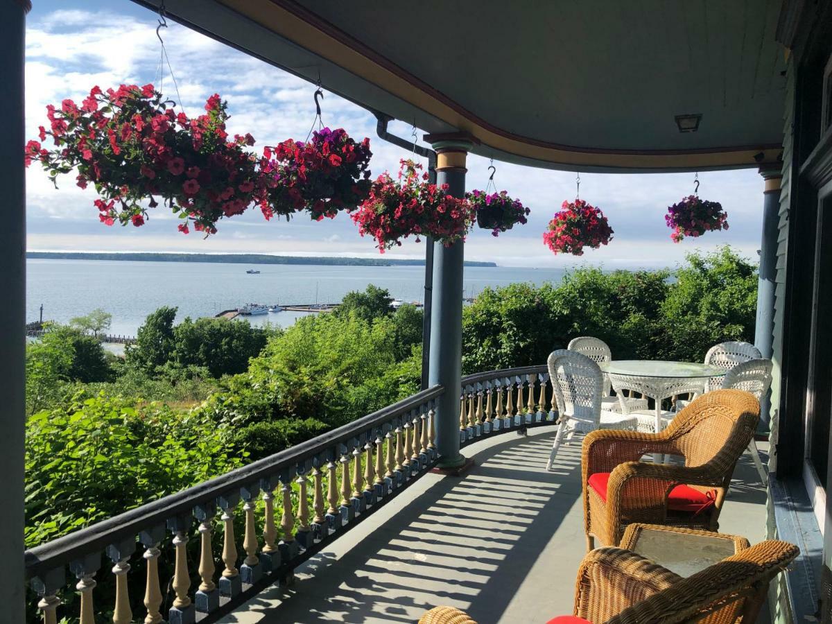 Harbor Hill House Bayfield Exterior photo
